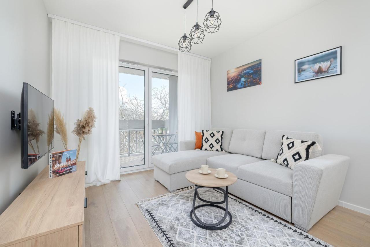 Bright Apartment Park Lotnikow Near Tauron Arena Krakow By Noclegi Renters Exterior photo