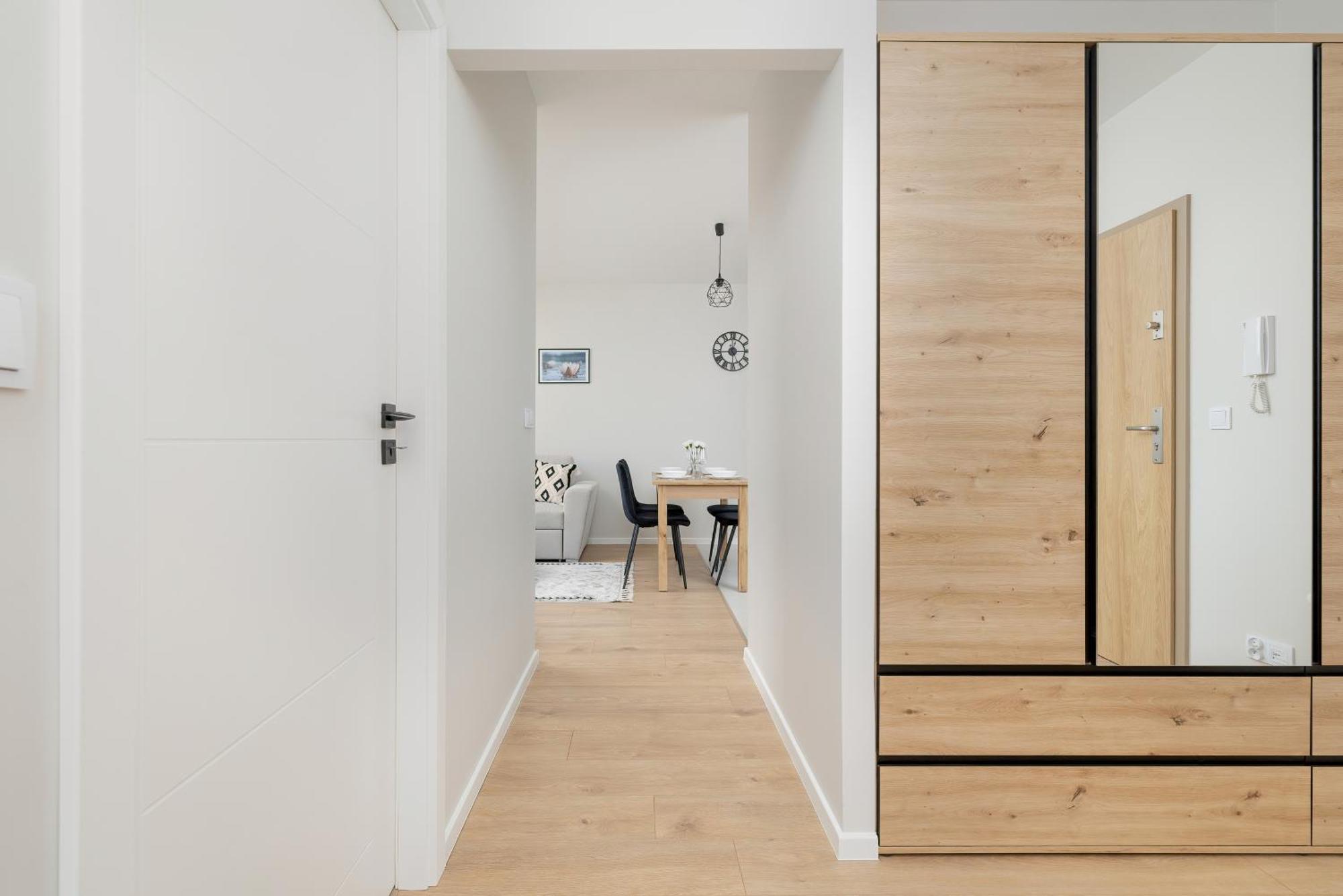 Bright Apartment Park Lotnikow Near Tauron Arena Krakow By Noclegi Renters Exterior photo